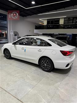 MG 5 Plus